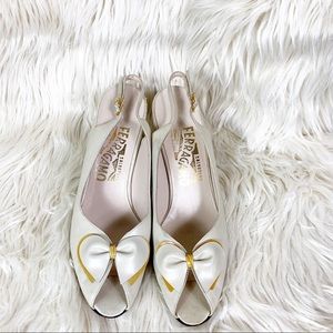 Ferragamo sling back heels bow peep toe vintage